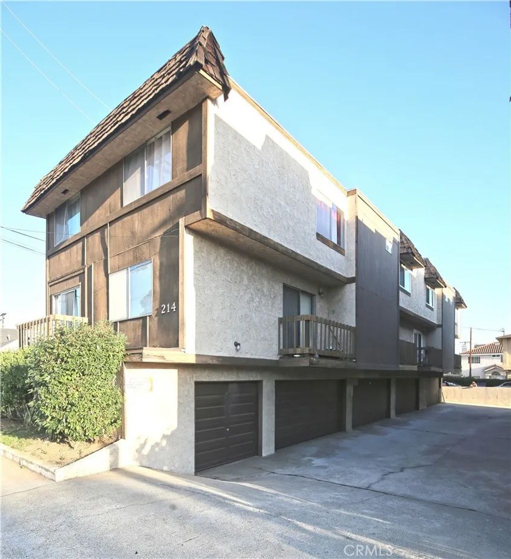 Photo of 214 N Atlantic Boulevard #B, Alhambra, CA 91801 (MLS # AR25251818)