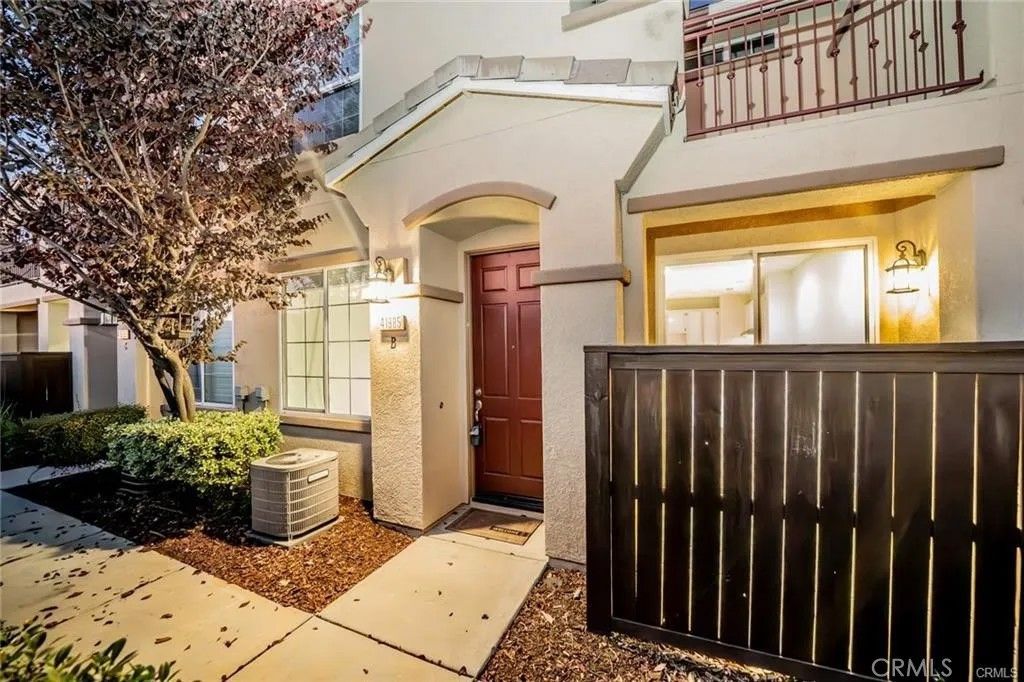 Photo of 41985 Davenport Way #B, Murrieta, CA 92562 (MLS # OC25207851)