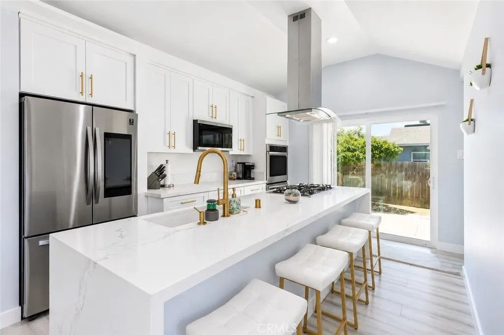 Photo of 438 D ST, Chula Vista, CA 91910 (MLS # SW26120380)