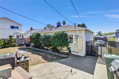 Tiny photo for 749 W Sacramento St, Altadena, CA 91001 (MLS # CV25238058)