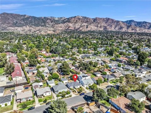 Tiny photo for 749 W Sacramento St, Altadena, CA 91001 (MLS # CV25238058)