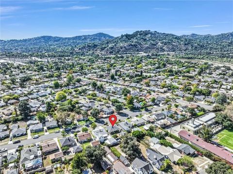 Tiny photo for 749 W Sacramento St, Altadena, CA 91001 (MLS # CV25238058)