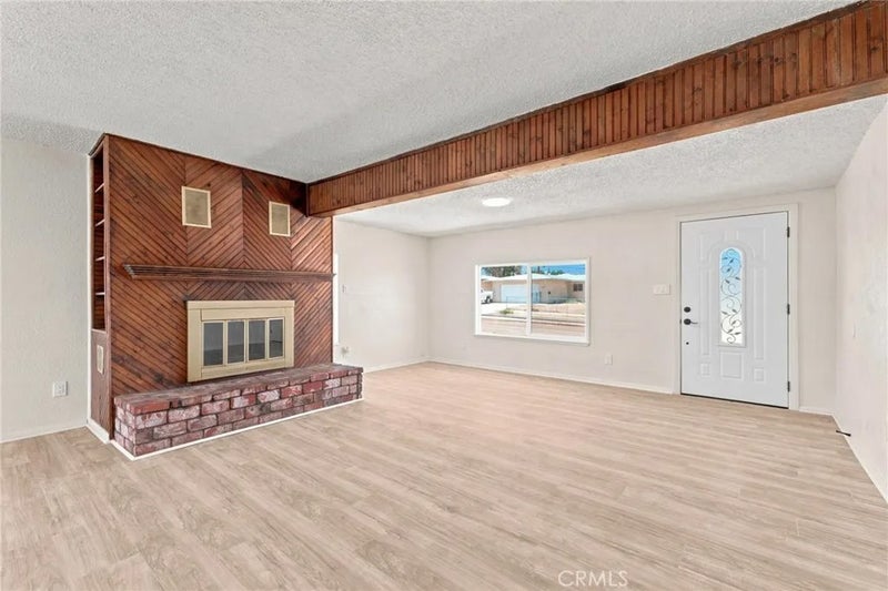 1148 E Virginia Way