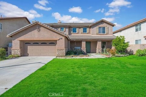 Photo of 26868 Claystone Dr, Moreno Valley, CA 92555 (MLS # WS26059848)