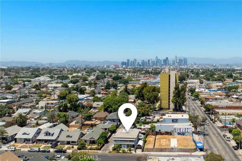 1063 E 49th Place