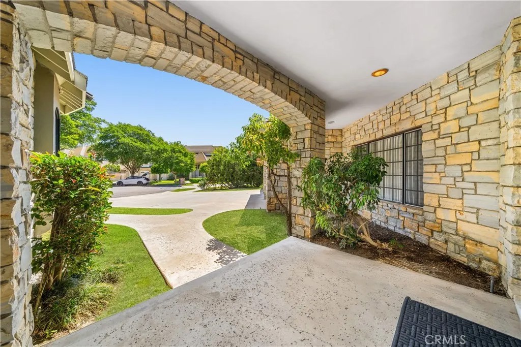 519 Connie Rae Way