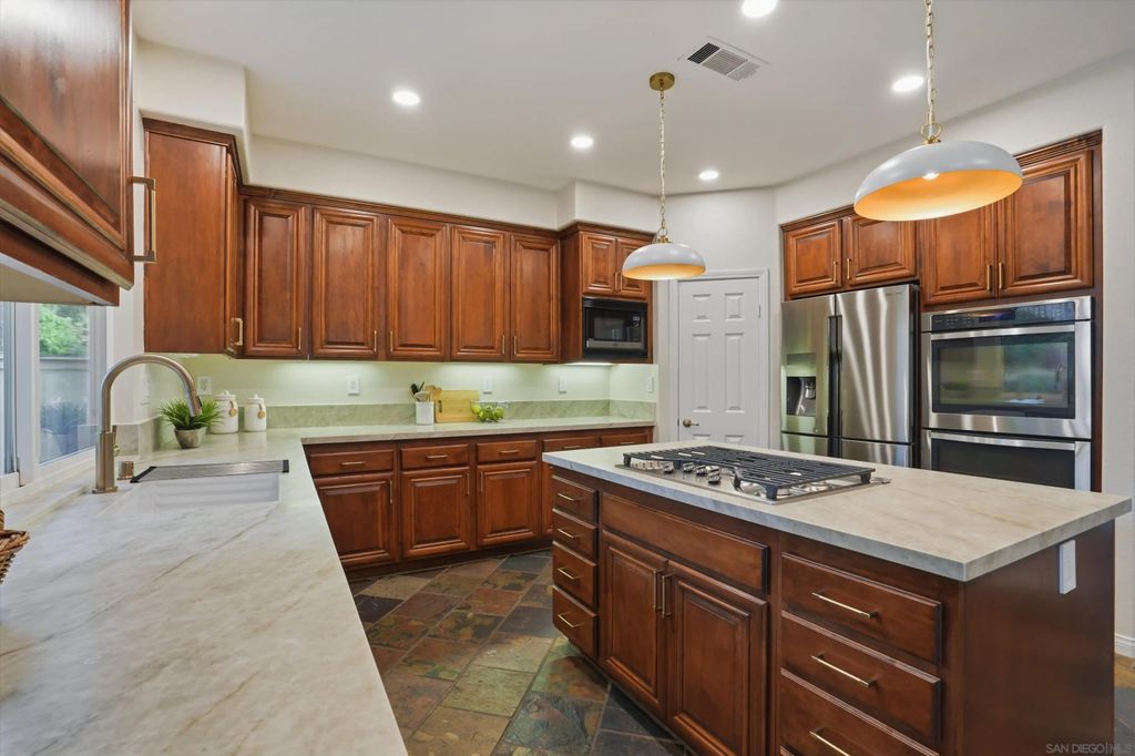 Photo of 6104 Paseo Valiente, Carlsbad, CA 92009 (MLS # 260007703)