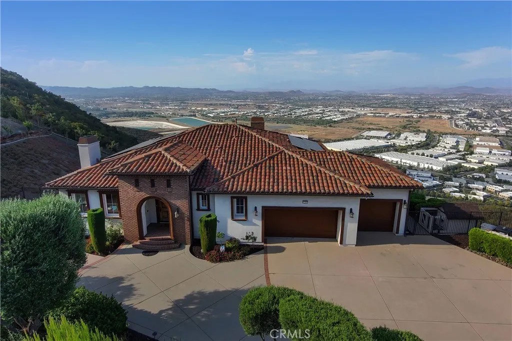 42365 Vista Montana Court
