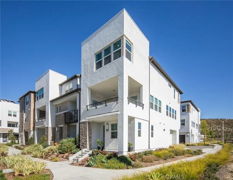 2739 Everly Drive