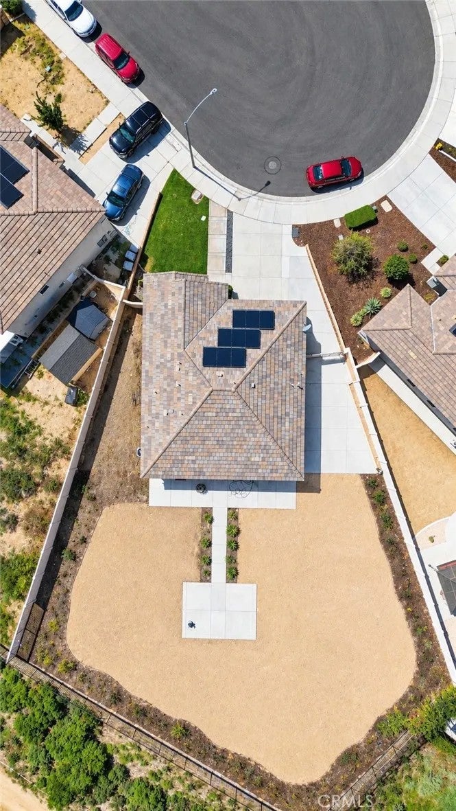 8012 Rooster Court