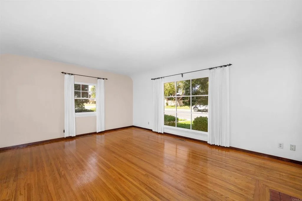 2689 Narcissus Drive