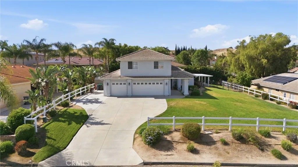 Photo of 14371 Rock Pl, Riverside, CA 92503 (MLS # IV26080988)