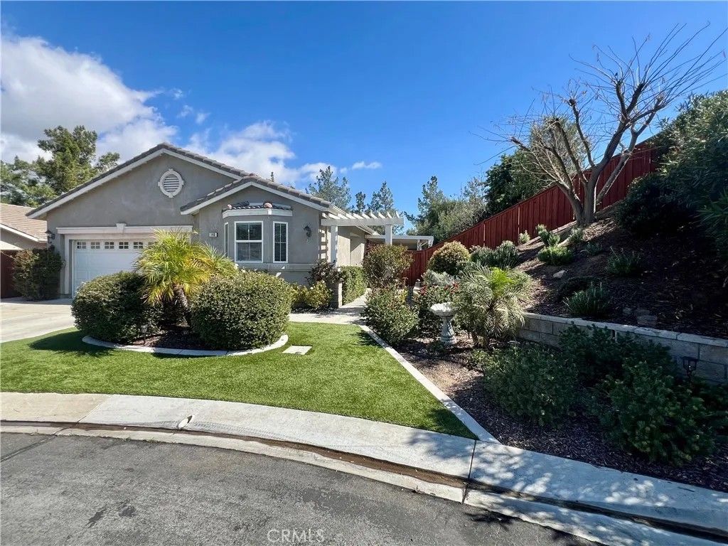 Photo of 140 Mccarron Way, Hemet, CA 92545 (MLS # SW26049617)