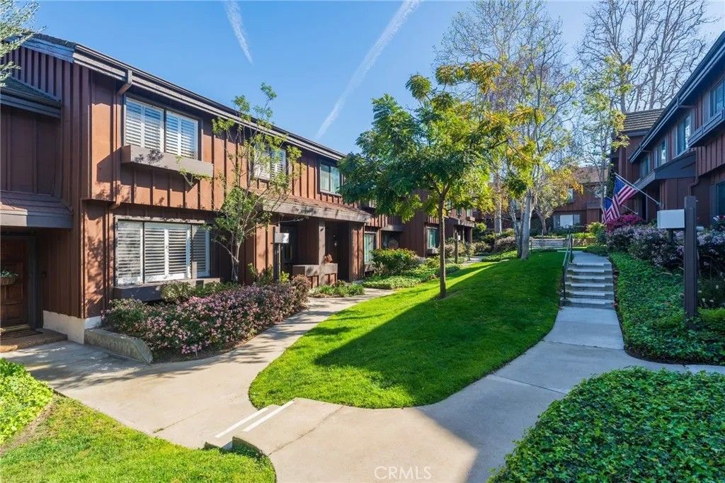 Photo of 1286 Stonewood Court, San Pedro, CA 90732 (MLS # SB26059558)