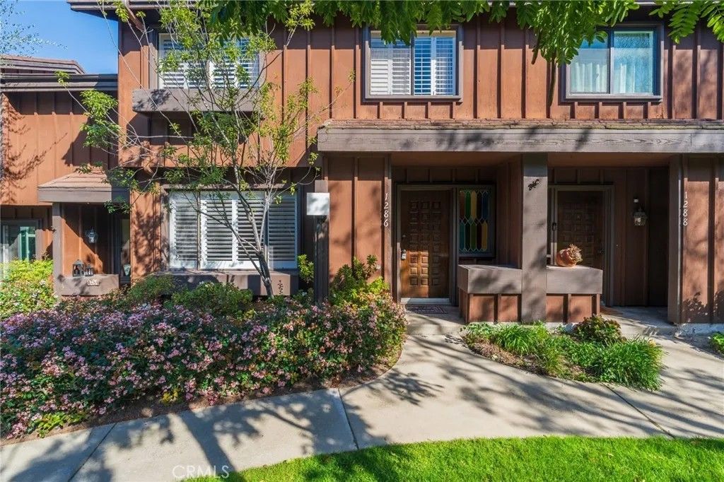 Photo of 1286 Stonewood Court, San Pedro, CA 90732 (MLS # SB26059558)