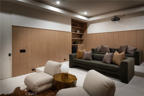 Tiny photo for 5421 Bothwell RD, Tarzana, CA 91356 (MLS # SR26099697)