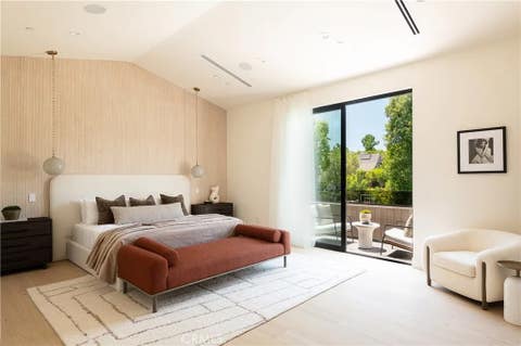 Tiny photo for 5421 Bothwell RD, Tarzana, CA 91356 (MLS # SR26099697)