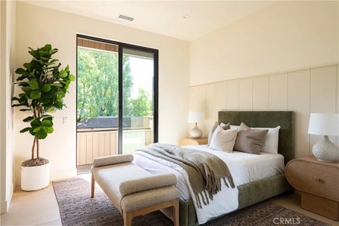 Tiny photo for 5421 Bothwell RD, Tarzana, CA 91356 (MLS # SR26099697)