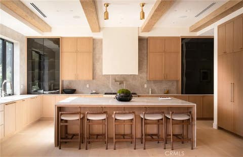 Tiny photo for 5421 Bothwell RD, Tarzana, CA 91356 (MLS # SR26099697)