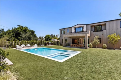 Tiny photo for 5421 Bothwell RD, Tarzana, CA 91356 (MLS # SR26099697)