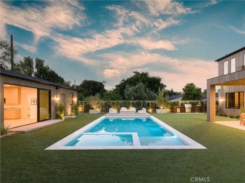 Tiny photo for 5421 Bothwell RD, Tarzana, CA 91356 (MLS # SR26099697)