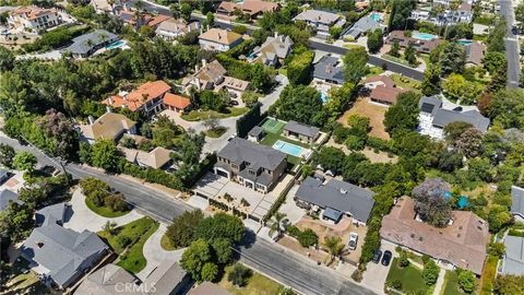 Tiny photo for 5421 Bothwell RD, Tarzana, CA 91356 (MLS # SR26099697)