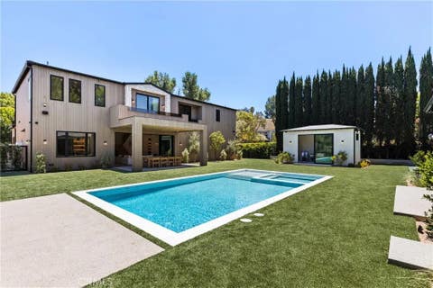 Tiny photo for 5421 Bothwell RD, Tarzana, CA 91356 (MLS # SR26099697)
