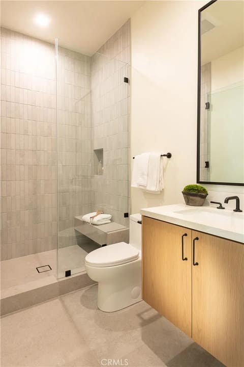 Tiny photo for 5421 Bothwell RD, Tarzana, CA 91356 (MLS # SR26099697)