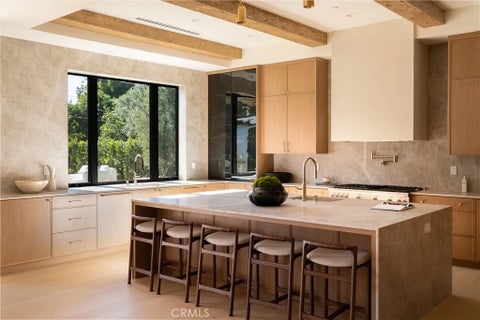 Tiny photo for 5421 Bothwell RD, Tarzana, CA 91356 (MLS # SR26099697)