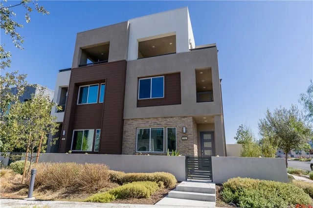 301 Baluster, Irvine