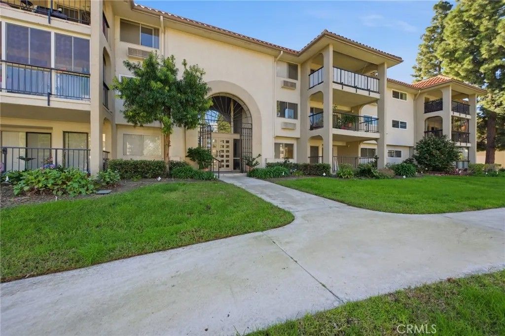 Photo of 3243 San Amadeo #1F, Laguna Woods, CA 92637 (MLS # OC26021492)