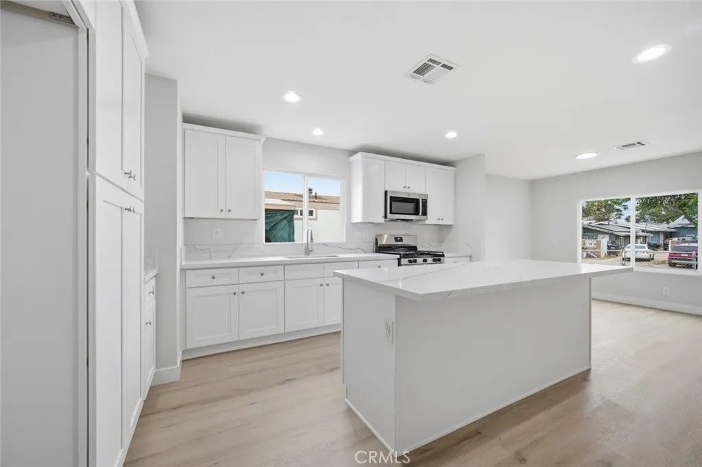 Photo of 27615 Harrison Ave, Menifee, CA 92585 (MLS # SW26095325)