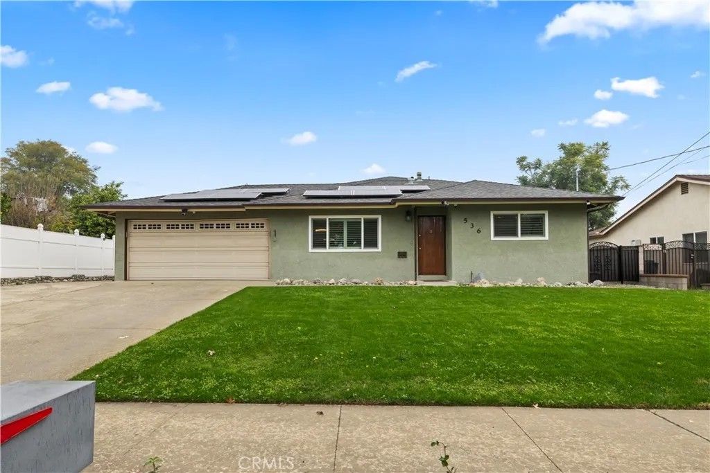 Photo of 536 S College Ave, Claremont, CA 91711 (MLS # CV25256254)