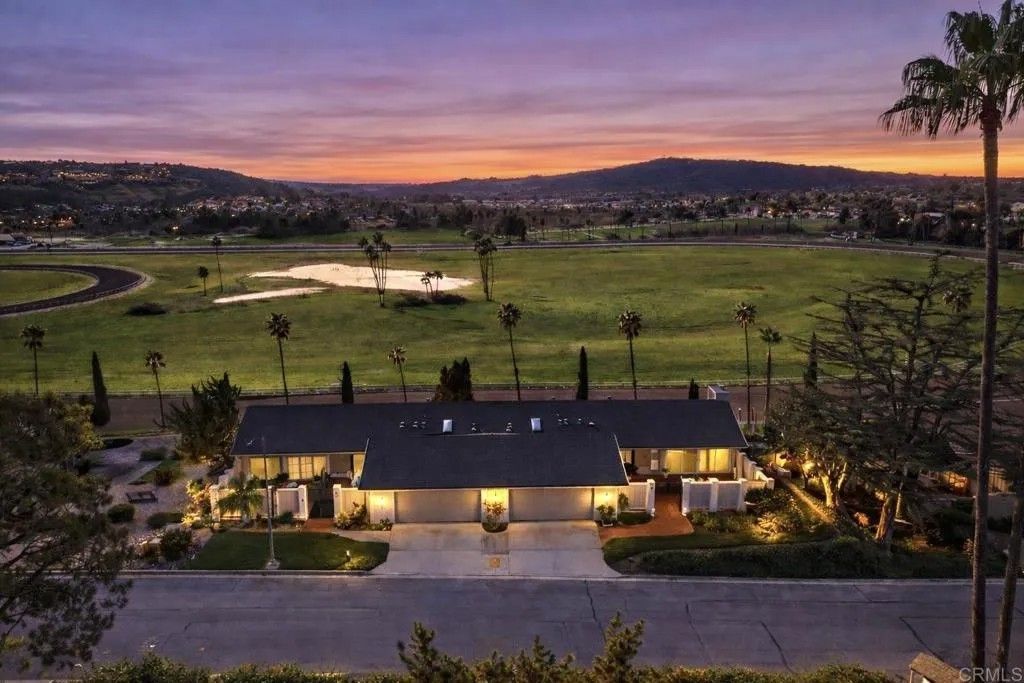 Photo of 32 Via Casitas, Bonsall, CA 92003 (MLS # NDP2600350)