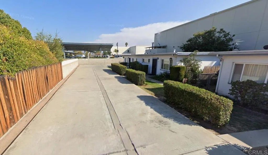 Photo of 321 Roanoke Road, El Cajon, CA 92020 (MLS # NDP2602832)