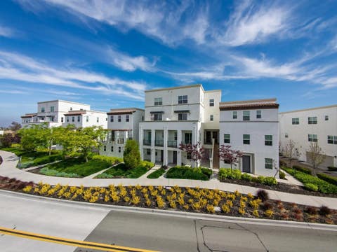 Photo of 2024 Luzon Lane #5, Chula Vista, CA 91915 (MLS # 260014330)