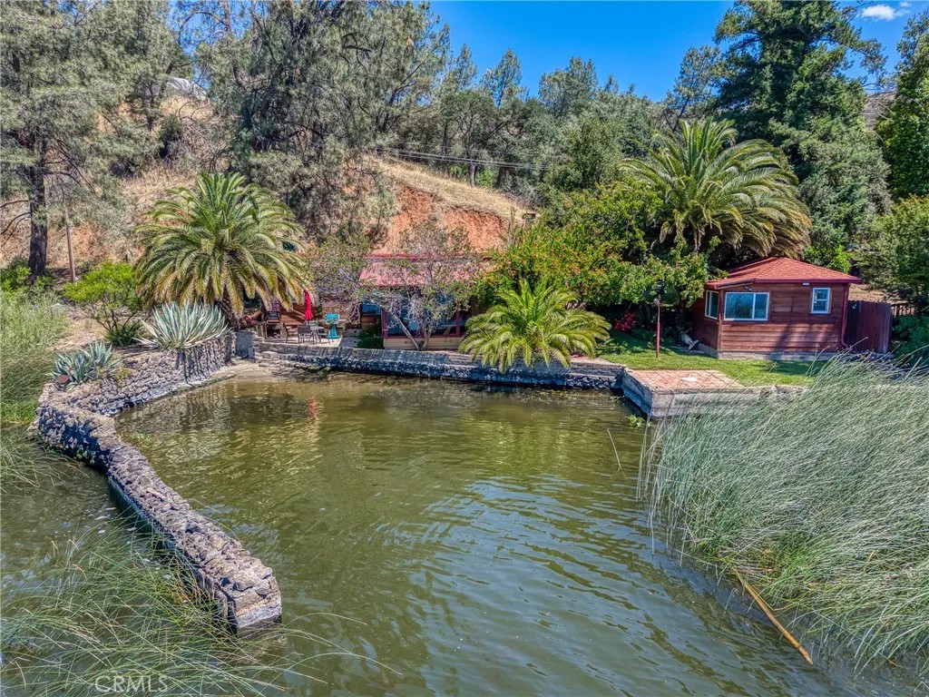 9865 E Highway 20