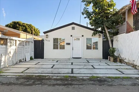 MLS: 260008665