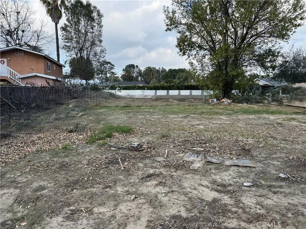 Photo of 17545 Community Street, Northridge, CA 91325 (MLS # SR26017850)