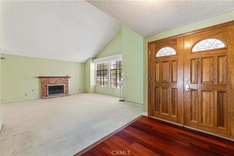 8824 Sari Avenue