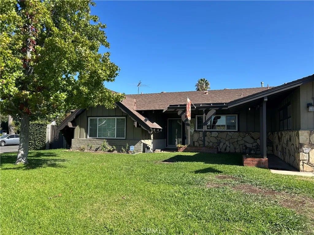 Photo of 3681 Chateau Court, Riverside, CA 92505 (MLS # IG25248710)