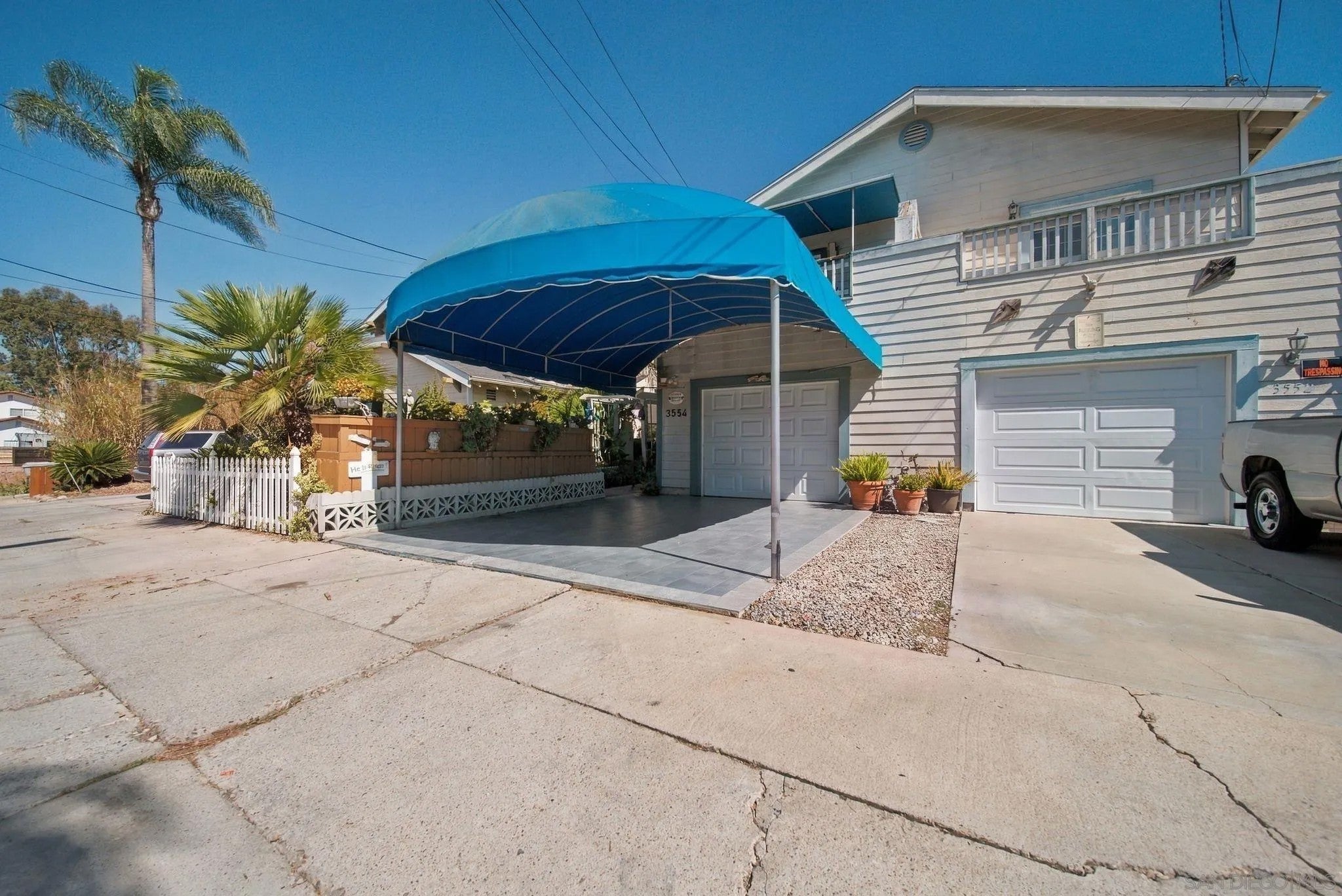 3554 Vancouver Ave