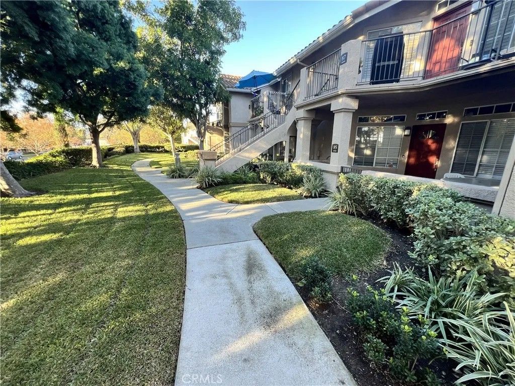 Photo of 85 Castano, Rancho Santa Margarita, CA 92688 (MLS # OC25266637)