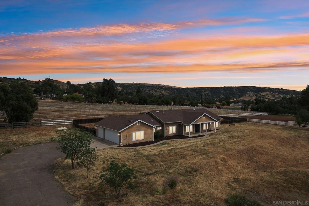 Photo of 1346 Wilson Rd, Ramona, CA 92065 (MLS # 260005601)
