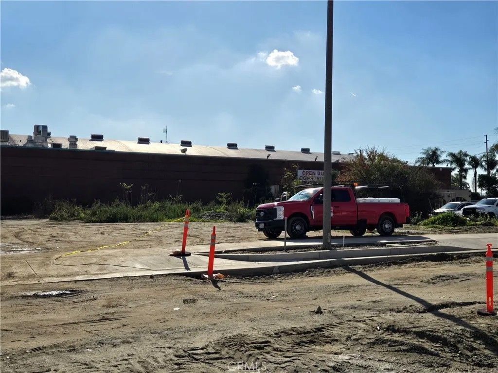 Photo of 736 E Holt Blvd, Ontario, CA 91761 (MLS # PW26006142)