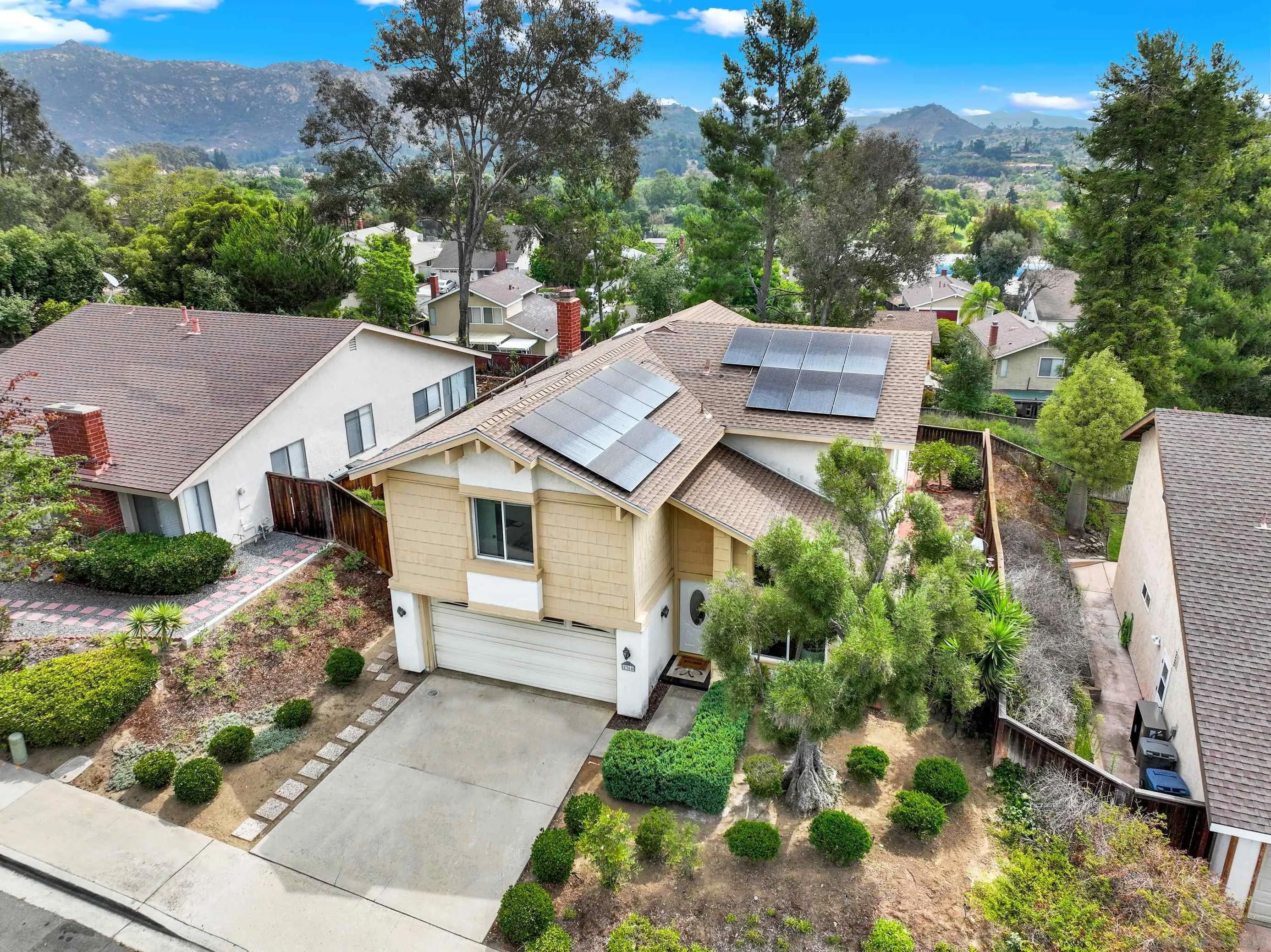 2364 Oakridge Pl