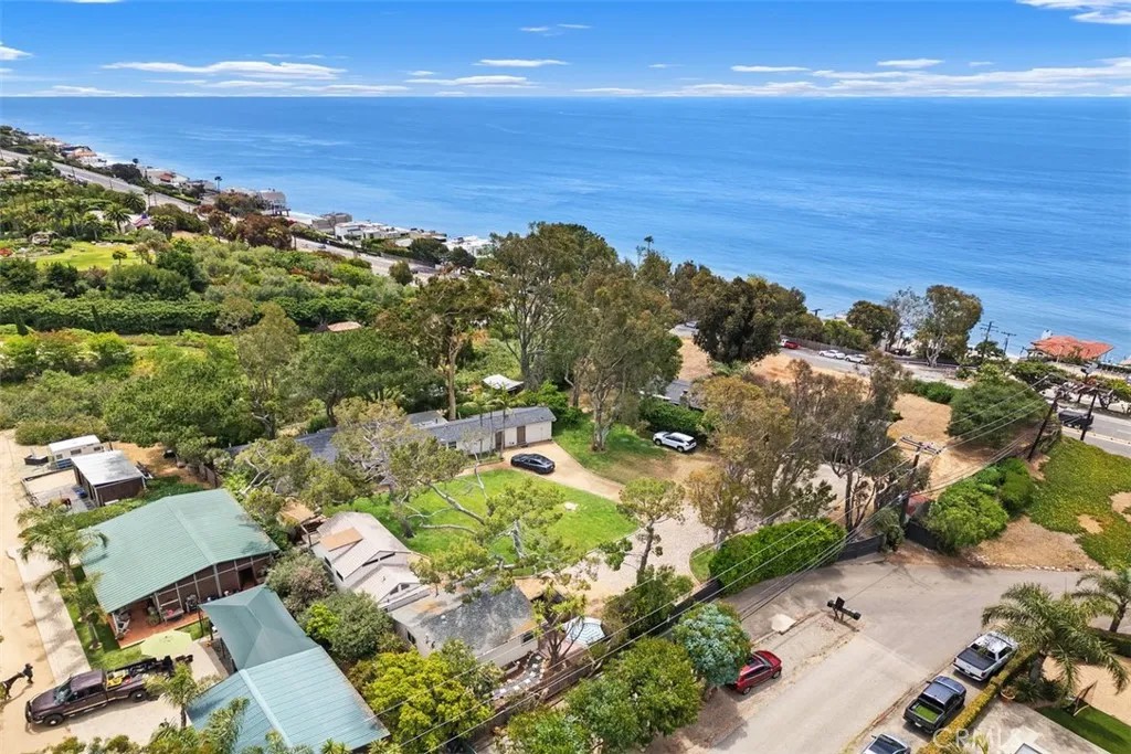 27353 Pacific Coast Highway
