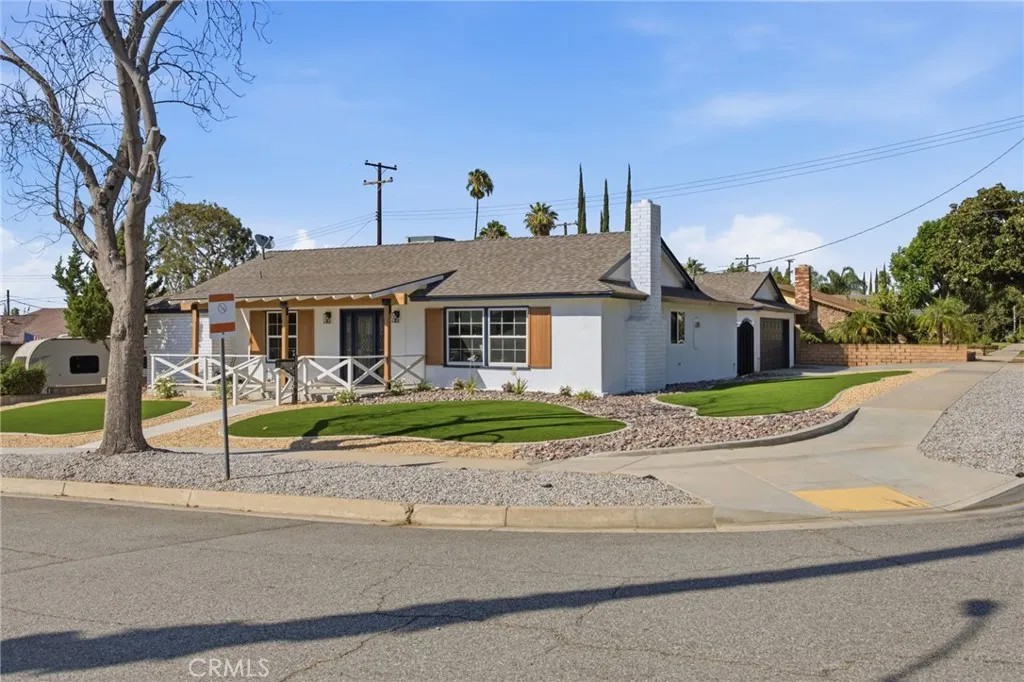 351 Sherwood