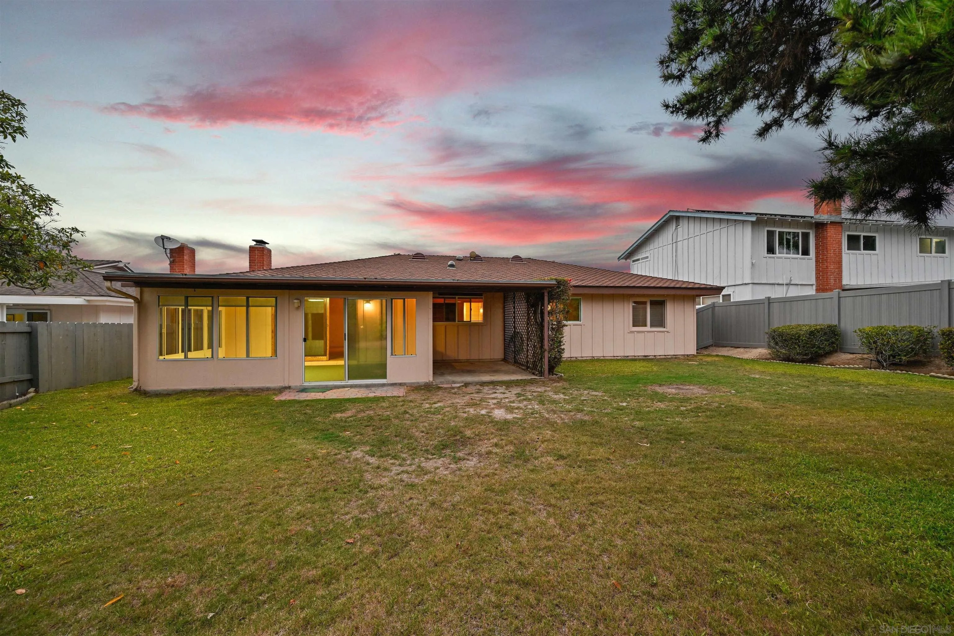 3117 Mercer Ln