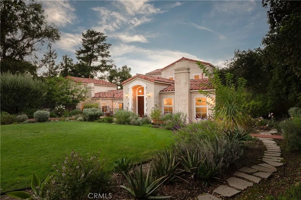 21149 Entrada Road